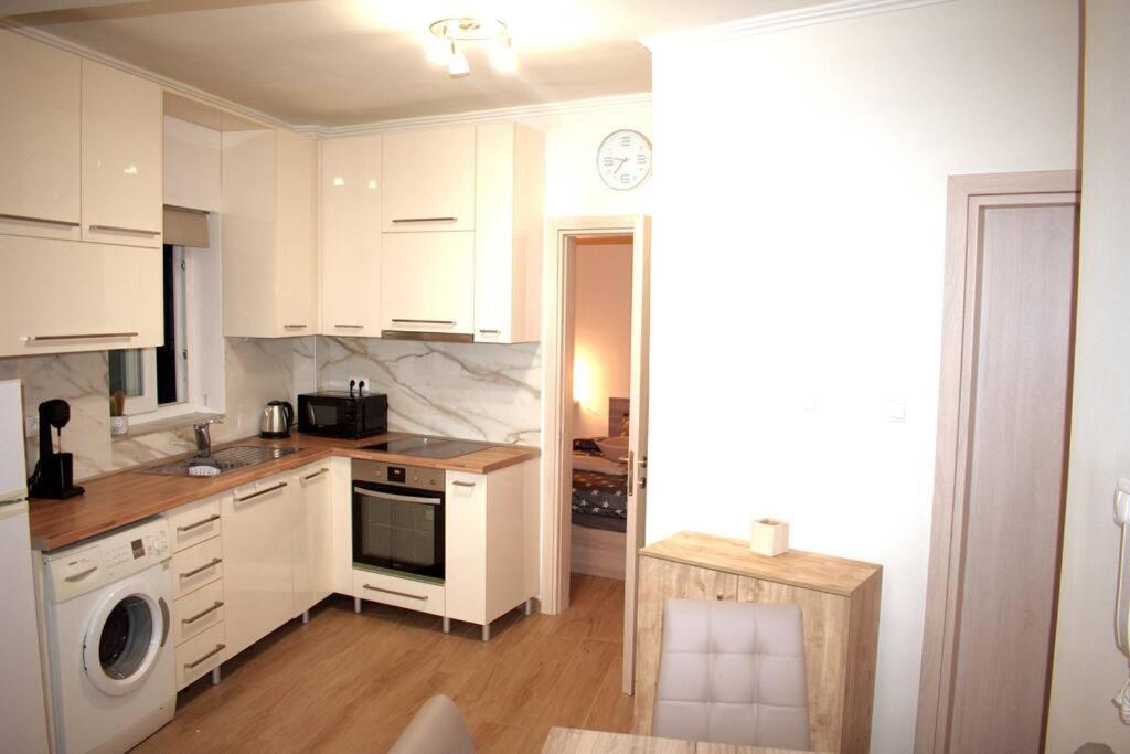 Lydia'S Apartment Солун Екстериор снимка